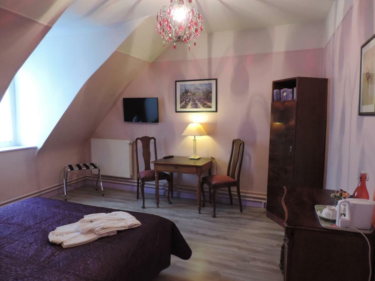 Bed and Breakfast Sees Chez Vous Екстер'єр фото