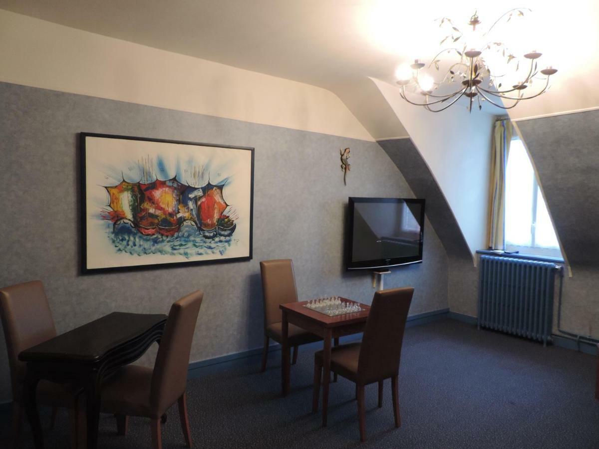 Bed and Breakfast Sees Chez Vous Екстер'єр фото