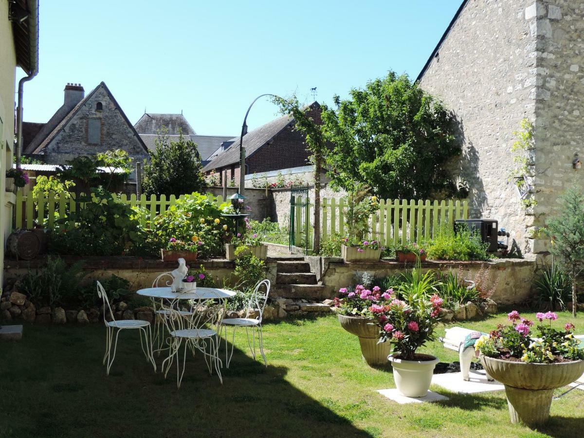 Bed and Breakfast Sees Chez Vous Екстер'єр фото